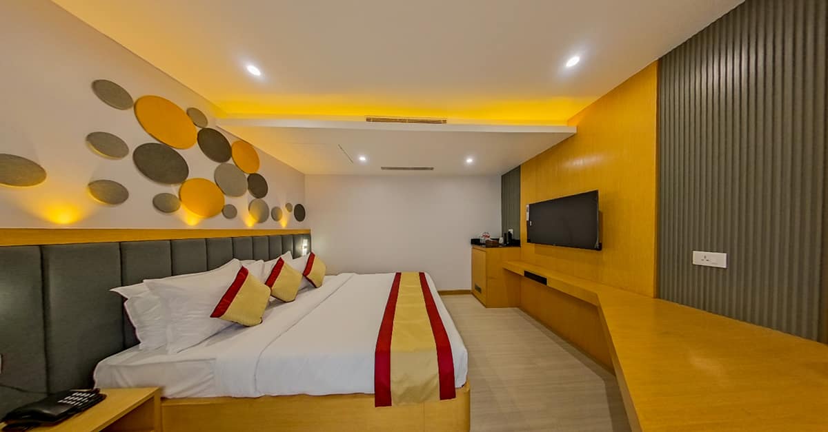 Deluxe Master Room