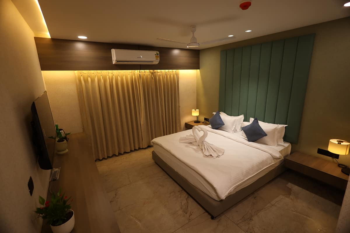 Deluxe Room 4