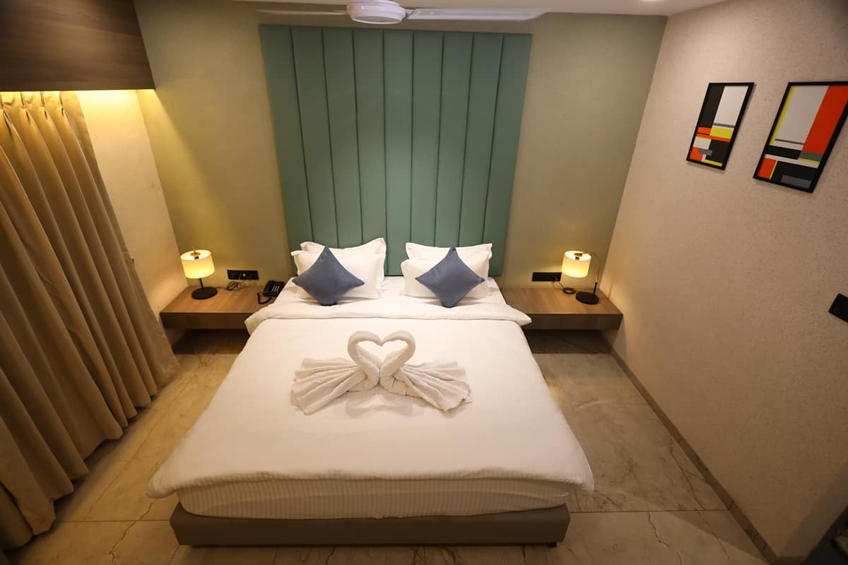 Deluxe Room 5