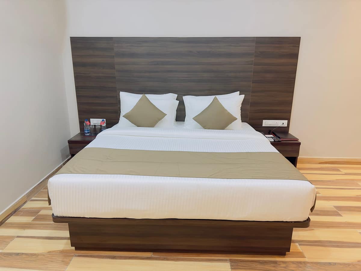 Deluxe Room 2
