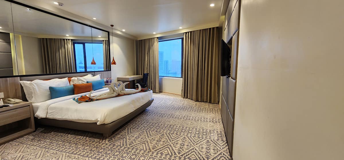 Executive Suite 3