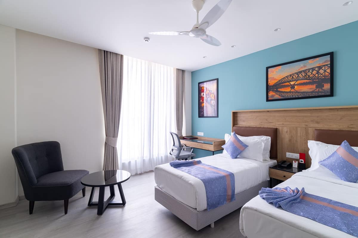 Deluxe Room Twin Bed 2