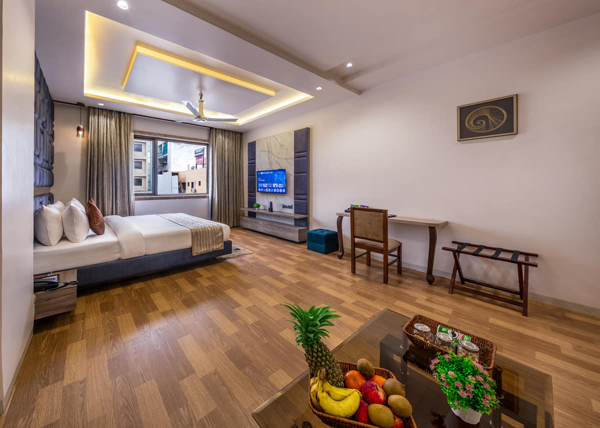 Executive Suite 4