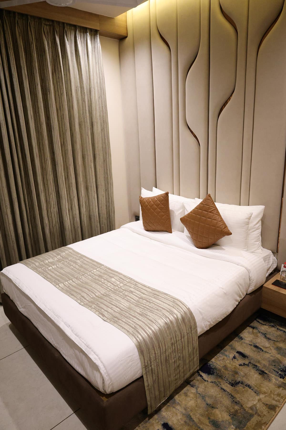 Deluxe Room 3