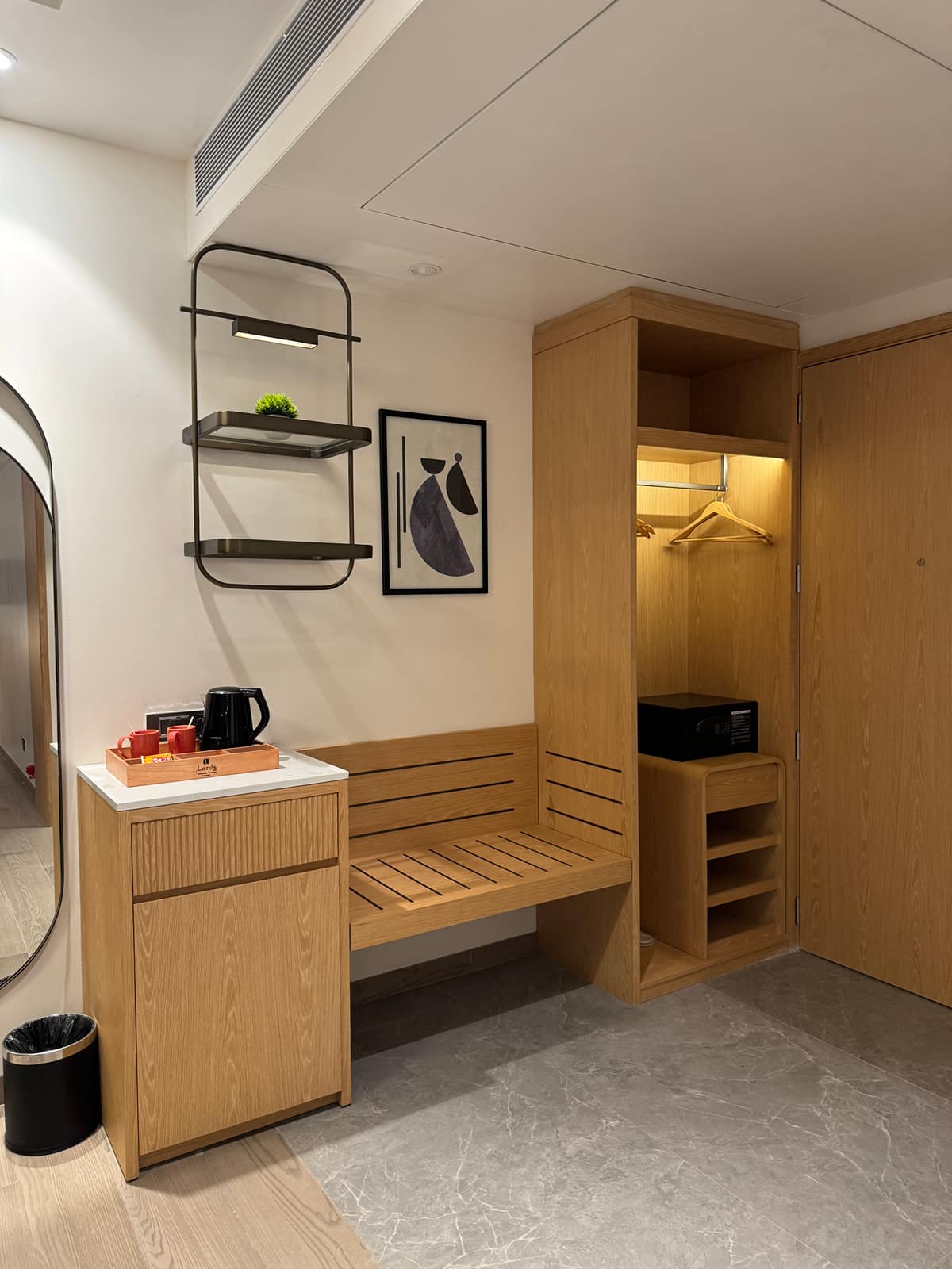 Club Room 3