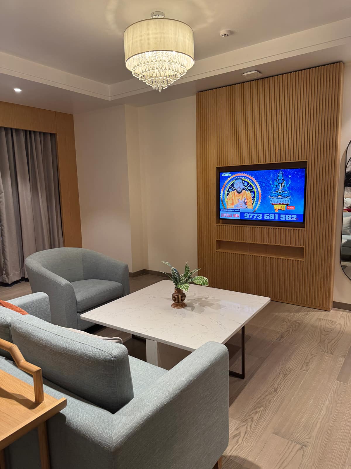 Club Room 5