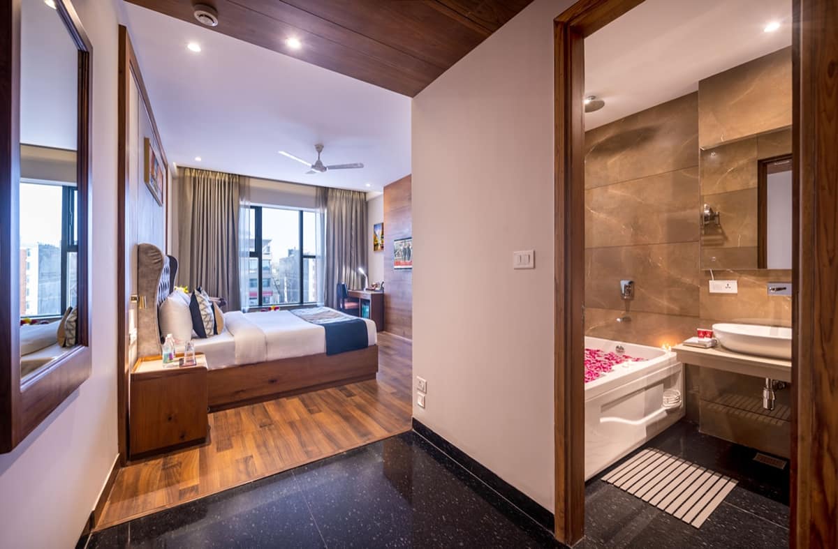 Club Room 5