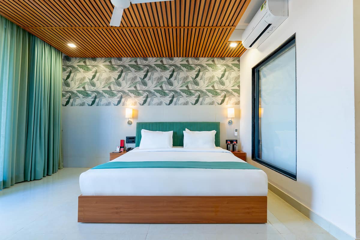 Deluxe Room 5