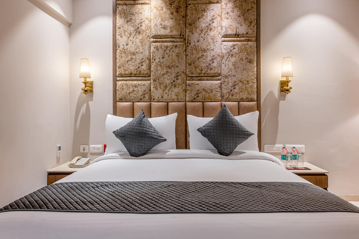 Deluxe Room 3