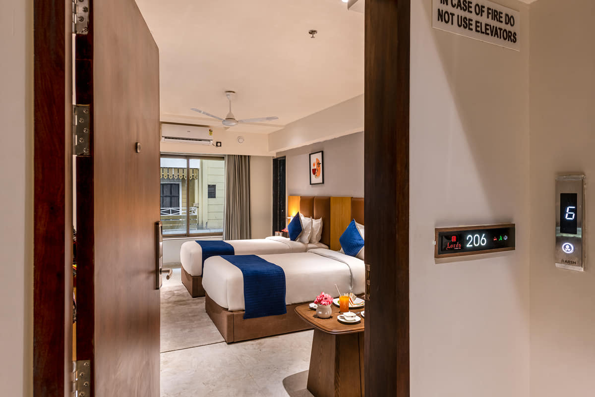Deluxe Twin Room 2