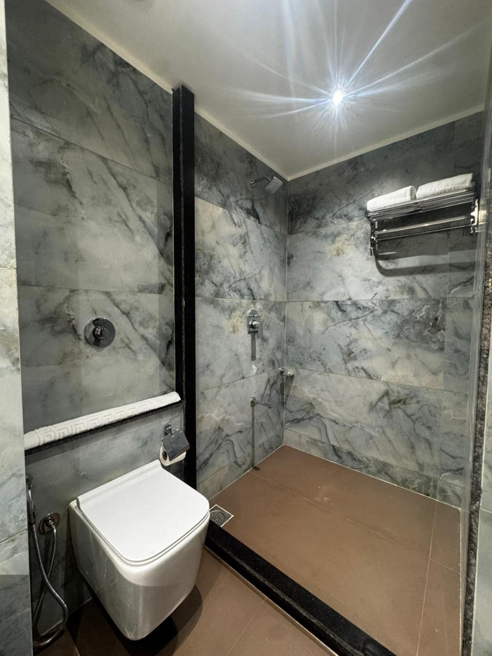 Studio Club Room 2